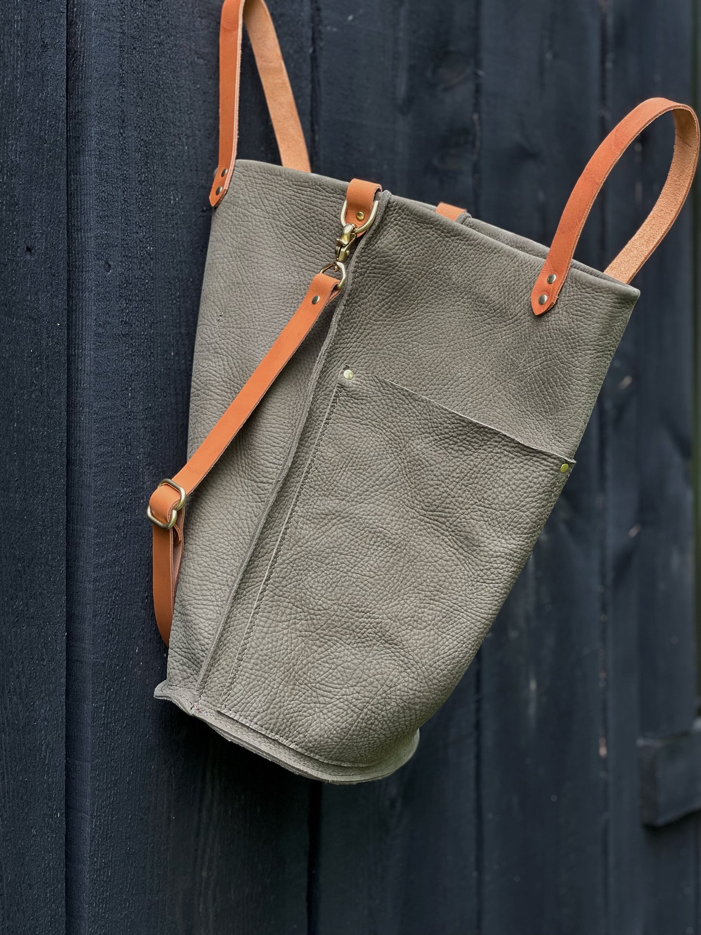 Moss Bucket Bag