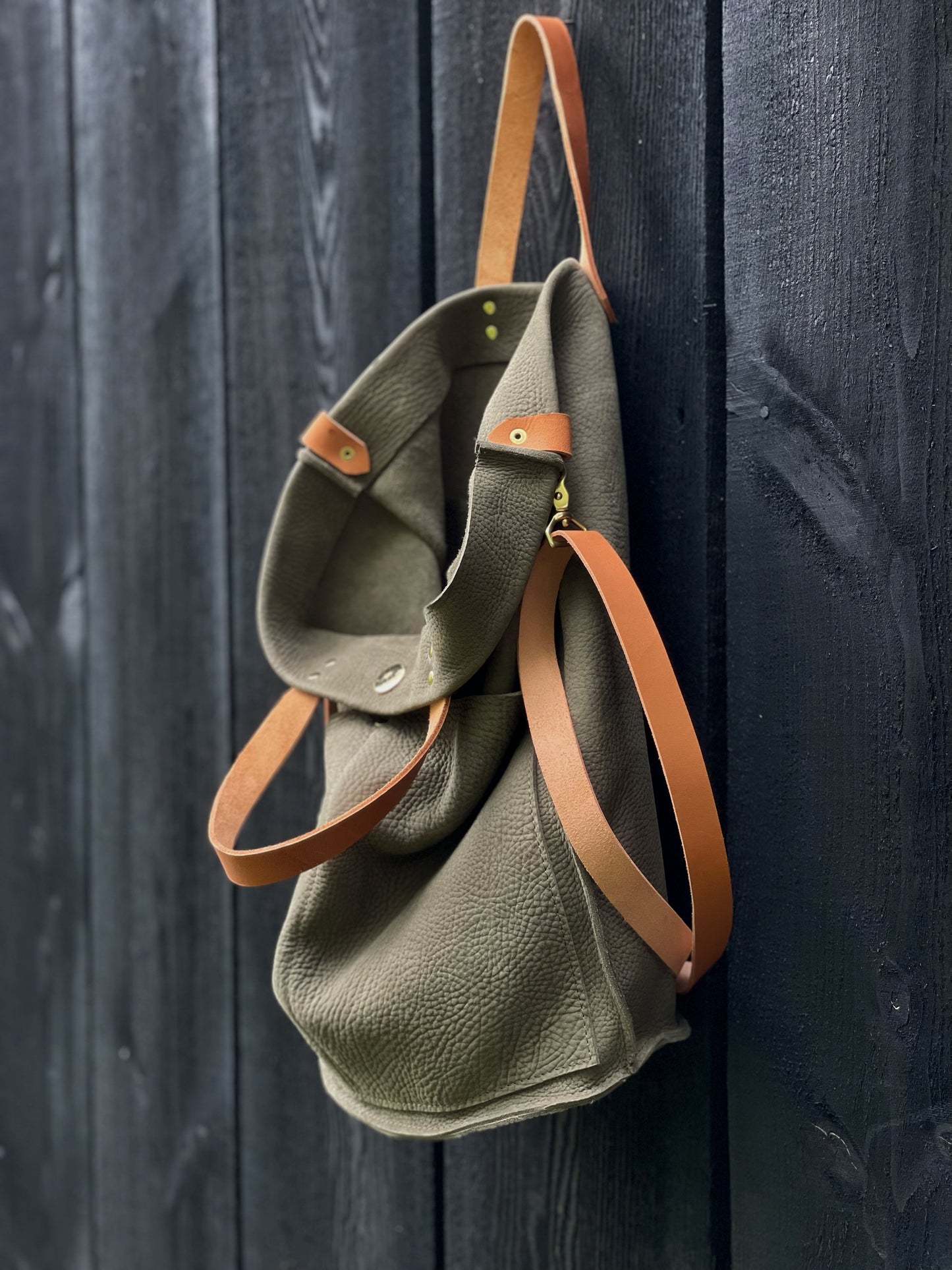 Moss Bucket Bag