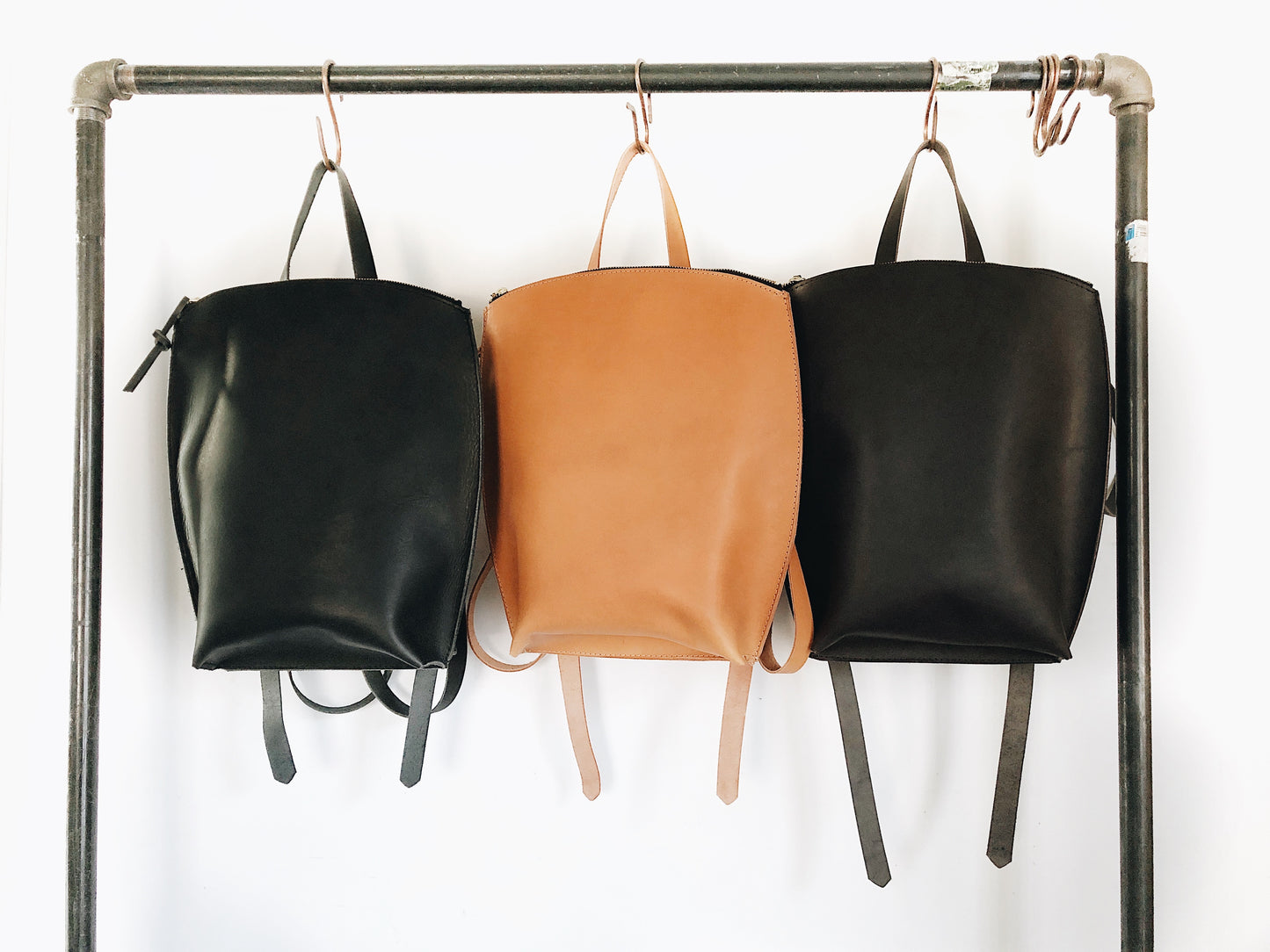 The Vanda JR. Leather backpack